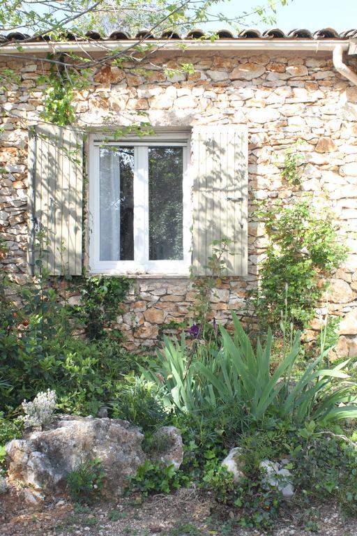 A L'Est D'Uzes Villa Saint-Siffret Exterior foto